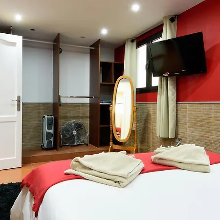 Вилла Puerto Del Carmen Sleeps 4 Pool Wifi Пуэрто дель Кармен