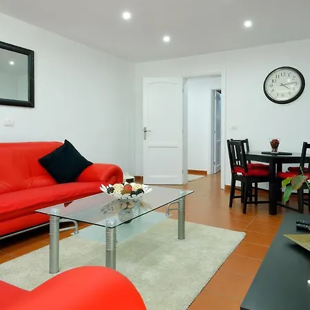 Вилла Puerto Del Carmen Sleeps 4 Pool Wifi