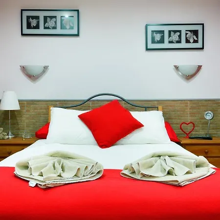 Вилла Puerto Del Carmen Sleeps 4 Pool Wifi